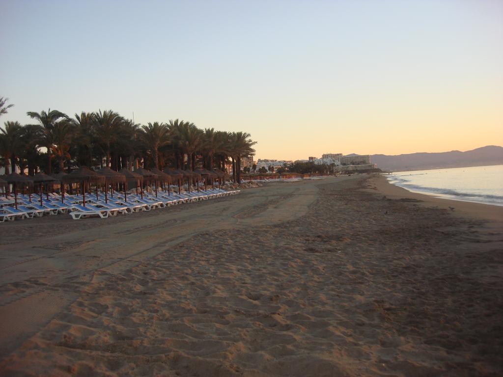 Apartamentos Sol Y Playa Torremolinos Exterior photo